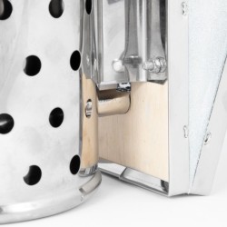 Ahumadores BeeTools|Ahumador inox con protección 32 cm Ahumador colmena
Fabricado en acero inoxidable de alta resistencia y con