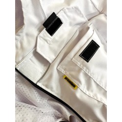 Vestuario Buzo apicultor Premium - Blanco con malla Sin duda, siempre nuetra mejor opción.
Compuesto por tela fuerte de alta pr